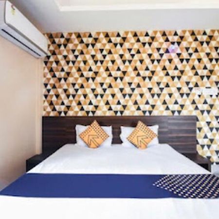 Hotel Royal Galaxy Пурі Екстер'єр фото